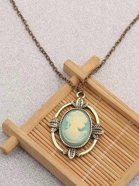 Vintage Inspired Cameo Necklace